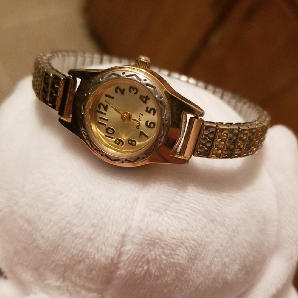 Quartz Vintage Watch